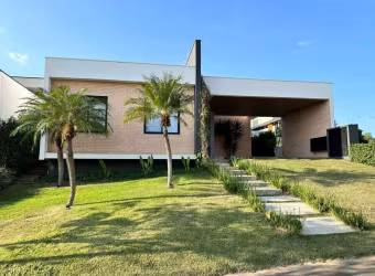 Casa com 3 dormitórios à venda, 230 m² por R$ 2.290.000,00 - Condomínio Villas do Golfe - Itu/SP