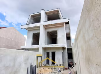 Imperdível Casa à Venda em Curitiba-PR, 3 quartos, 1 suíte, 101m², no Bairro Sítio Cercado