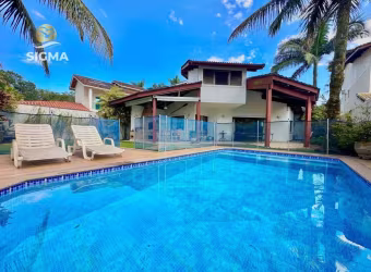 Casa à venda com 3 suítes - Piscina e churrasqueira - 2 vagas - Pernambuco I - Guarujá/SP