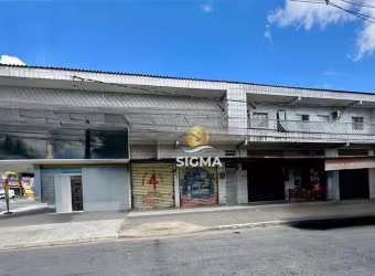 Prédio com 6 Lojas e 6 Apartamentos à venda, 655 m² por R$ 2.000.000 - (Vicente de Carvalho) - Guarujá/SP.