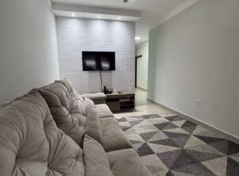 Casa ampla à venda no Parque Novo Mundo, em Americana com 3 quartos, sendo 1 banheiro social e 3 vagas de garagem
