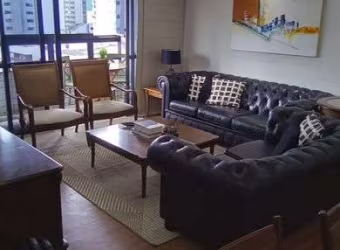 Apartamento para venda possui 130 metros quadrados com 4 quartos