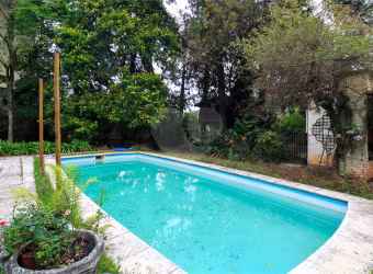 Casa com 4 quartos à venda em Jardim Marajoara - SP