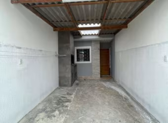 Casa Residencial com 2 quartos  para alugar, 35.00 m2 por R$1200.00  - Tatuquara - Curitiba/PR