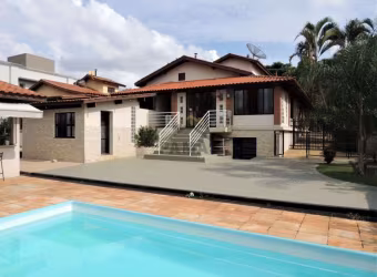 Casa a venda no Condomínio Vista Alegre em Vinhedo/SP.