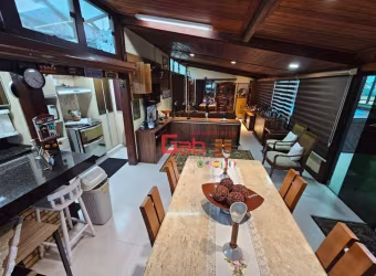 Cobertura com 4 dormitórios à venda, 220 m² por R$ 1.500.000,00 - Centro - Cabo Frio/RJ