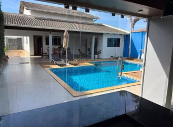 Casa à venda no bairro Jóquei Clube - Araguari/MG