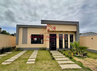 Casa de Alto Padrão 03 suítes Condomínio Reviver I em São Pedro da Aldeia