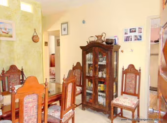 Tombo - Pertinho do mar - 78 m² úteis - Garagem - Condomínio baixo.