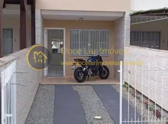Sobrado para Venda em Palhoça, São Sebastião, 2 dormitórios, 1 banheiro, 2 vagas
