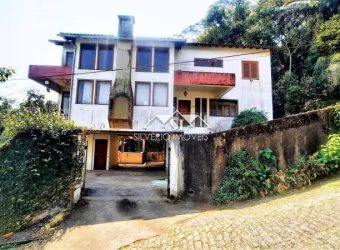 Casa- Petrópolis, Centro