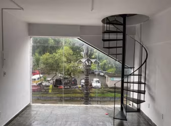 Loja- Petrópolis, Bingen