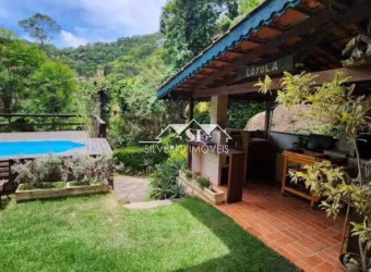 Casa- Petrópolis, Corrêas