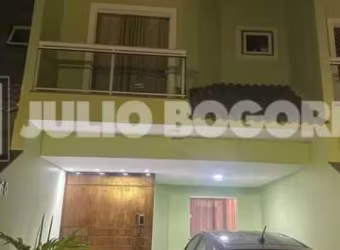 Casa em condomínio fechado com 4 quartos à venda na Rua Professor Santos Moreira, Camorim, Rio de Janeiro, 130 m2 por R$ 520.000