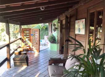 Condomínio com 3 quartos à venda em Mata Paca - RJ