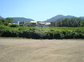 Terreno à venda em Vargem Grande - RJ