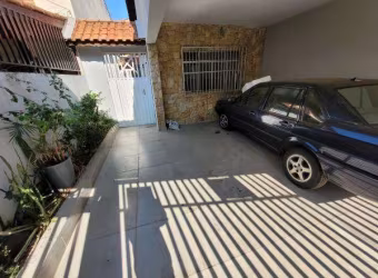 Sobrado para Venda em Santo André, Parque Marajoara, 3 dormitórios, 2 banheiros, 2 vagas
