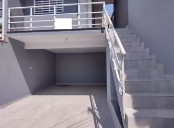 Casa com 2 quartos à venda