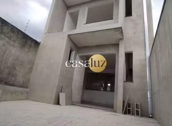 Casa duplex em fase de acabamento localizada no bairro Brasília /Sarzedo