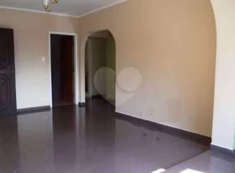 Casa com 3 quartos à venda em Vila Progredior - SP