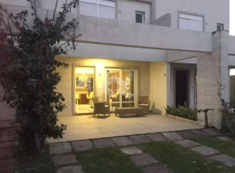 Casa  3 dormitórios 1 suíte no Pateo Marbella em Xangri-lá/RS