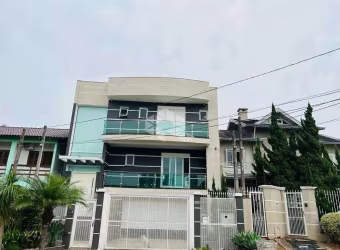 Luxuosa Casa Mobiliada no Jardim Leopoldina: 362 m² com 4 Dormitórios, Piscina e Garagem para 5 Carros