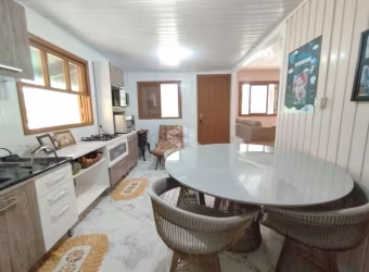 Excelente casa Superior e inferior a venda