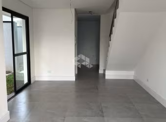Triplex com 3 quartos, 1 suite e 107,35m² a venda no bairro Xaxim por R$ 630.000