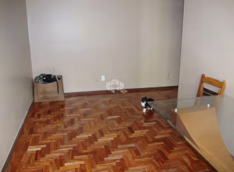 ótimo apartamento 02 dormitórios, ensolarado, bairro Menino Deus próximo Beira-Rio