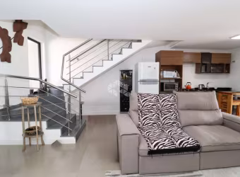 Casa sobrado com 3 suites duas vagas cobertas no bairro Igara