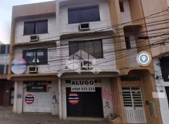 Prédio Comercial com 3 andares (8 salas e 2 lojas) perto da faculdade da SOGIPA