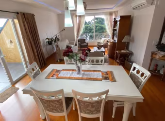 Apartamento com 03 dormitórios, 188,00m², 3 vagas, a poucos passos da Rua Coberta.