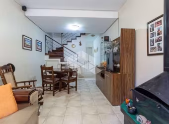 Casa em condomínio junto a Av. Teresópolis/ supermercado Nacional e próximo ao Zaffari /Bourbon Shopping