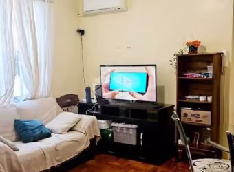 Apartamento de 01 dor com garagem.