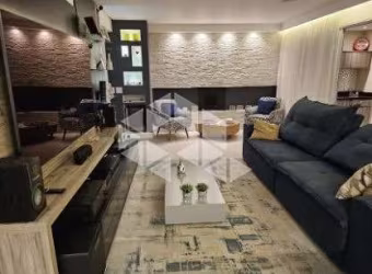 Apartamento á venda de 160m², com dormitórios  sendo 3 suítes  4 banheiros e 2 vagas localizado em  Jardim Marajoara.Interlagos