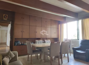 Apartamento com 4 dormitórios à venda na Vila Mariana