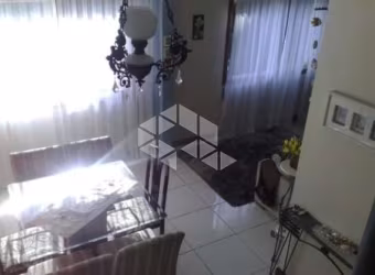 Cobertura 2 quartos com 1 vaga no bairro Cristal, poucos minutos do Barra Shopping