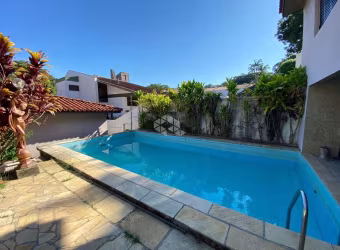 Casa térrea com 3 quartos/dormitórios sendo 1 suíte no bairro Jardim Isabel