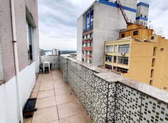 Apartamento de 2 dormitórios com sacada e vista para o Guaíba no Centro Histórico