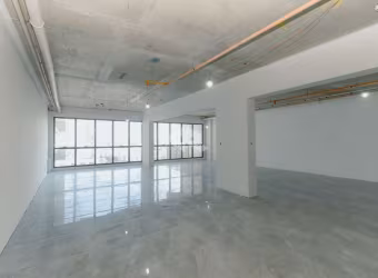 Medplex. Amplo consultório com 113,75m2.