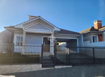 Casa de 3 dormitórios a venda no loteamento Estância Jardim