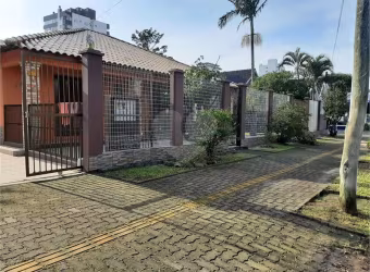 Excelente Casa Térrea  Centro de Tramandai- RS 1.900.000 Comercial ou Residencial com 2 apartamentos