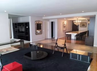APARTAMENTO REFORMADO EM UM DOS BASTIÕES DA ARQUITETURA CONTENPORÊNEA