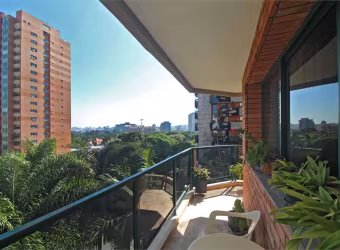 Fora rota Moema 222,38m2  - 3 SUITES oportunidade