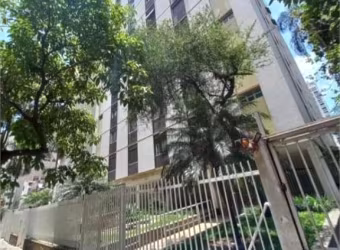 Apartamento de 104M² no bairro de Higienópolis/Santa Cecília a uma quadra da Av. Paulista.