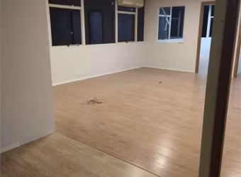 CONJUNTO COMERCIAL DE 328M² 4VGS NO JARDIM EUROPA