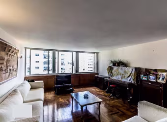 APARTAMENTO  NO PARAÍSO