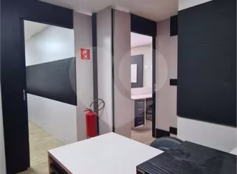 Conjunto comercial à venda ou para locação na Faria Lima