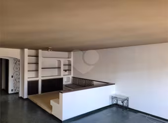 Apartamento venda Perdizes, 220m²,  4 dormitórios, suíte, 2 salas e 2 vagas. Lazer, piscina.