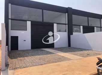Barracão / Galpão / Depósito para alugar no Novo Mundo, Uberlândia  por R$ 10.000